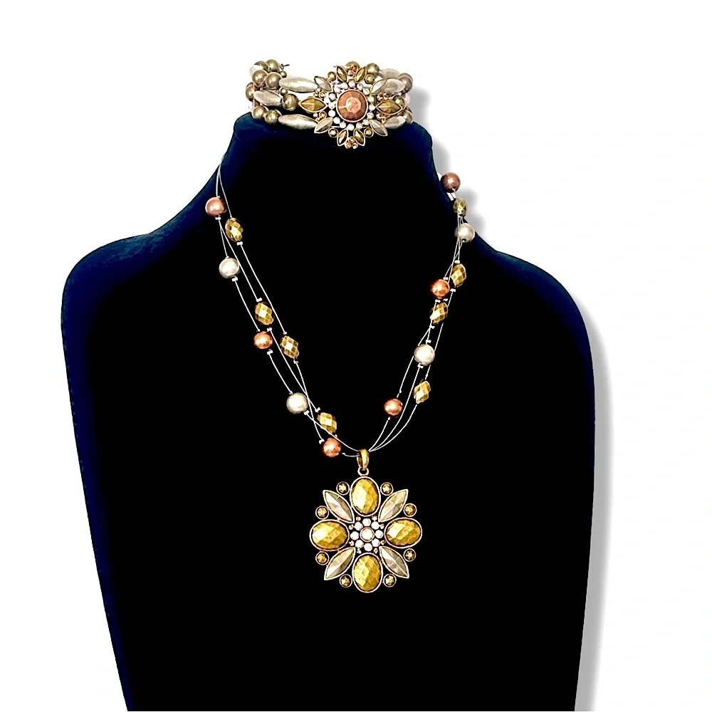 COLDWATER CREEK Tri-tone Antiqued Rustic Flower Cuff - Picture 4 of 9